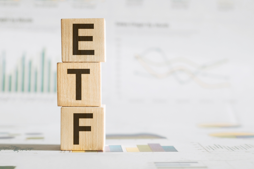 Etf qqq. ISHARES U.S. insurance ETF (iak.